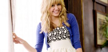 HANNAH MONTANA: THE MOVIE, Miley Cyrus, 2009. Photo: Sam Emerson/ ©Walt Disney Co./courtesy Everett