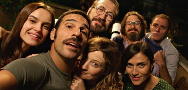 Perfeitos Desconhecidos é um filme italiano dirigido por Paolo Genovese, lançado em 2016.