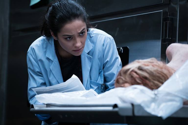 cadaver filme