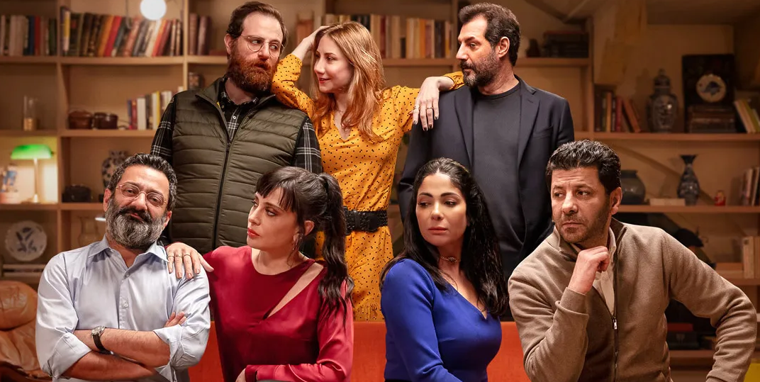 Perfeitos Desconhecidos é um filme italiano dirigido por Paolo Genovese, lançado em 2016.