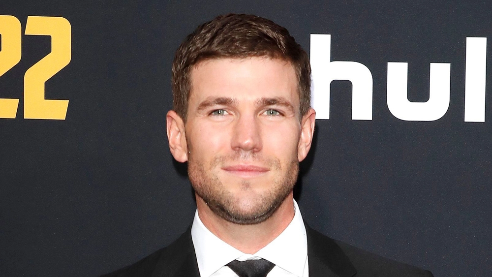 Austin Stowell