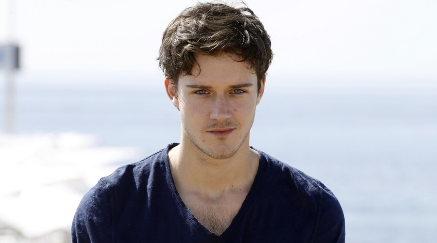 Cesar Domboy