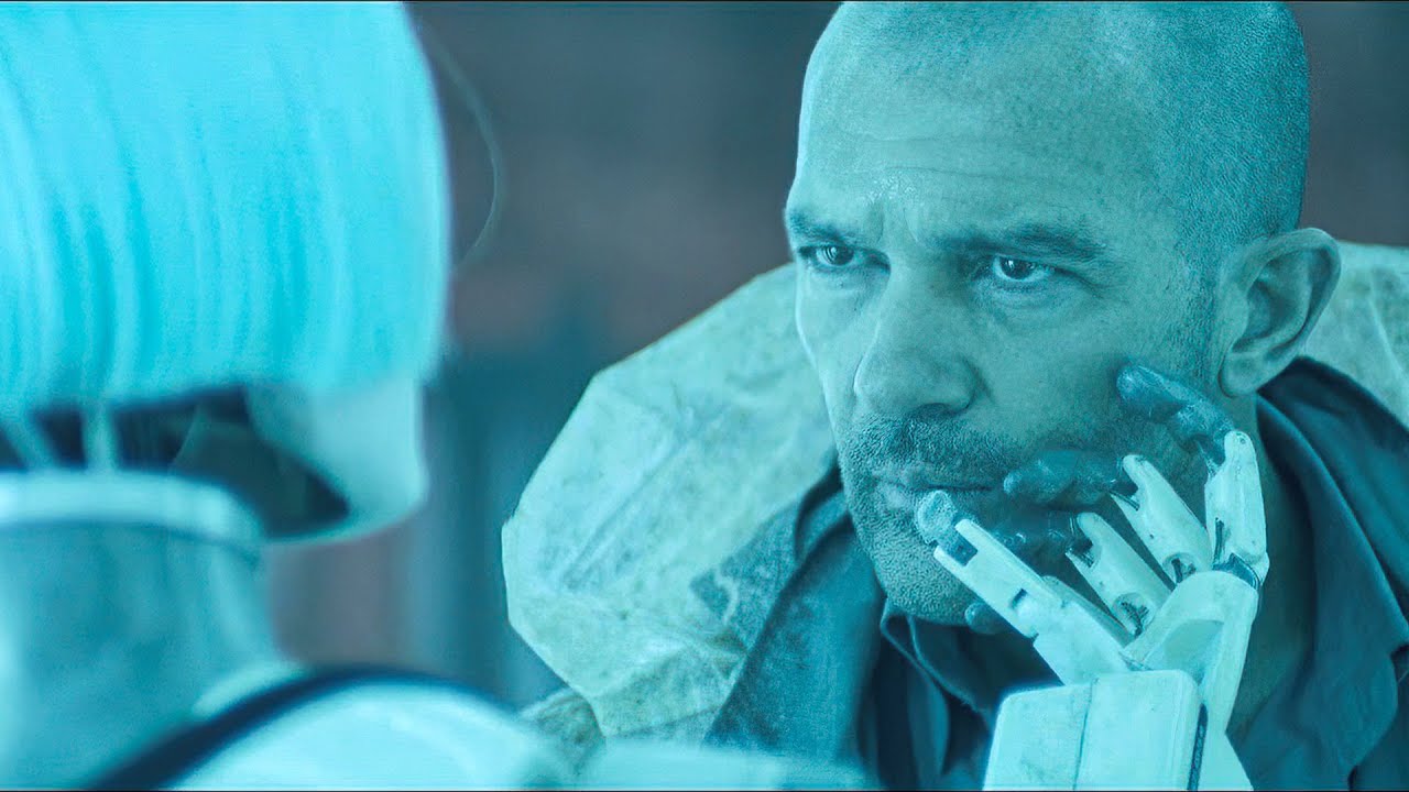 O Agente do Futuro (Autómata), dirigido por Gabe Ibáñez e estrelando Antonio Banderas