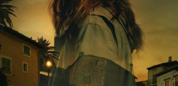 cropped-a-garota-na-fita.jpeg