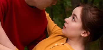 cropped-Xo-Kitty-netflix-publicity-H-2023.jpg.webp