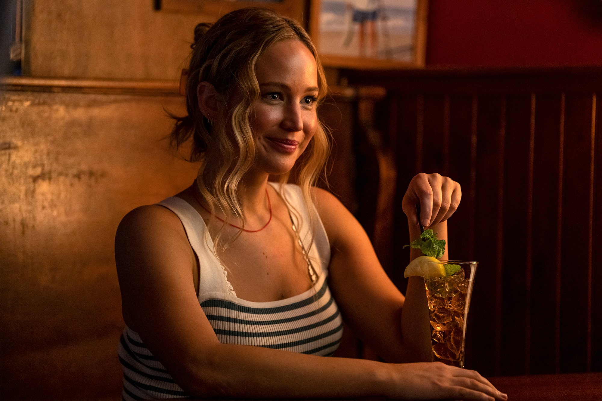 Que Horas Eu Te Pego? (No Hard Feelings) é um filme de comédia sexual lançado em 2023