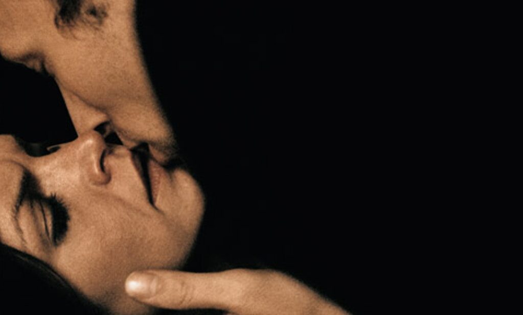 O filme dinamarquês Kira's Reason - A Love Story (En Kærlighedshistorie) de 2001, dirigido por Ole Christian Madsen