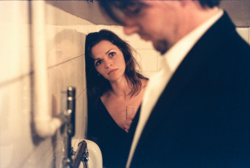 O filme dinamarquês Kira's Reason - A Love Story (En Kærlighedshistorie) de 2001, dirigido por Ole Christian Madsen