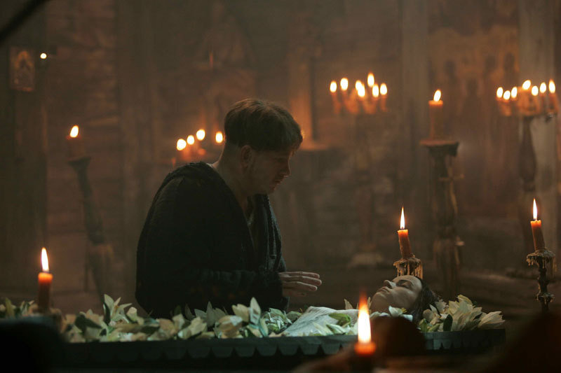 Forsaken é um thriller psicológico russo de ficção científica, dirigido por Aleksandr Kulikov e lançado em 2018.