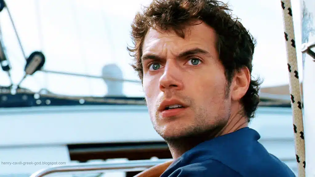 Fuga Implacável (The Cold Light of Day), um filme de suspense e ação lançado em 2012, traz uma trama repleta de adrenalina e reviravoltas.