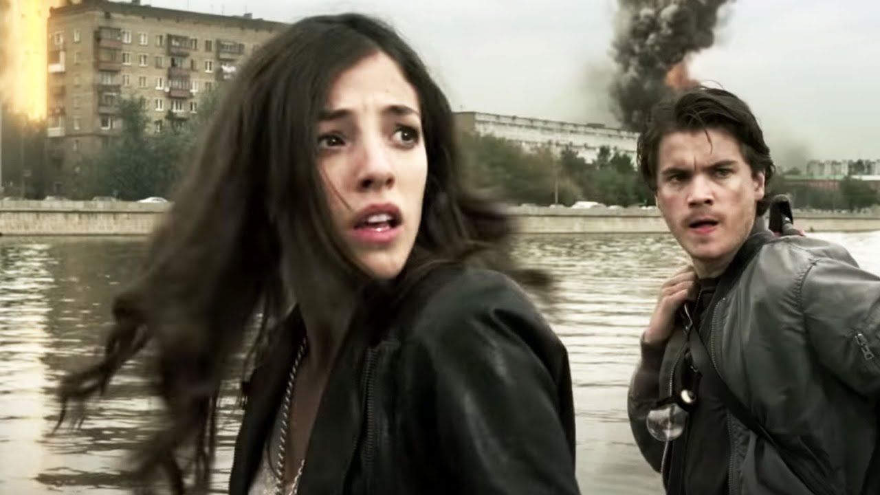 A Hora da Escuridão (The Darkest Hour), dirigido por Chris Gorak e lançado em 2011